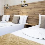 Трехместный (Трехместный 212), Гостиница М2