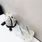 Трехместный (Трехместный 212), Гостиница М2