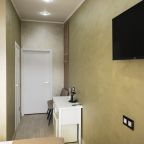 Двухместный (Двухместный 207), Гостиница М2