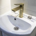 Двухместный (Двухместный 207), Гостиница М2
