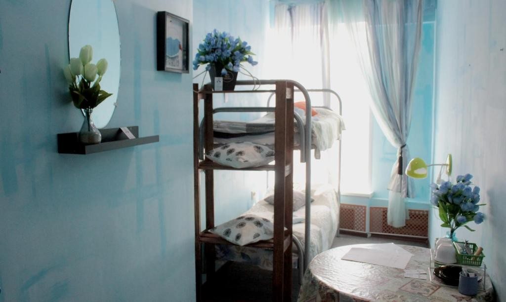 Номер (Спальное место на двухъярусной кровати в общем номере для мужчин и женщин) гостевого дома Голландская Мама, Ярославль
