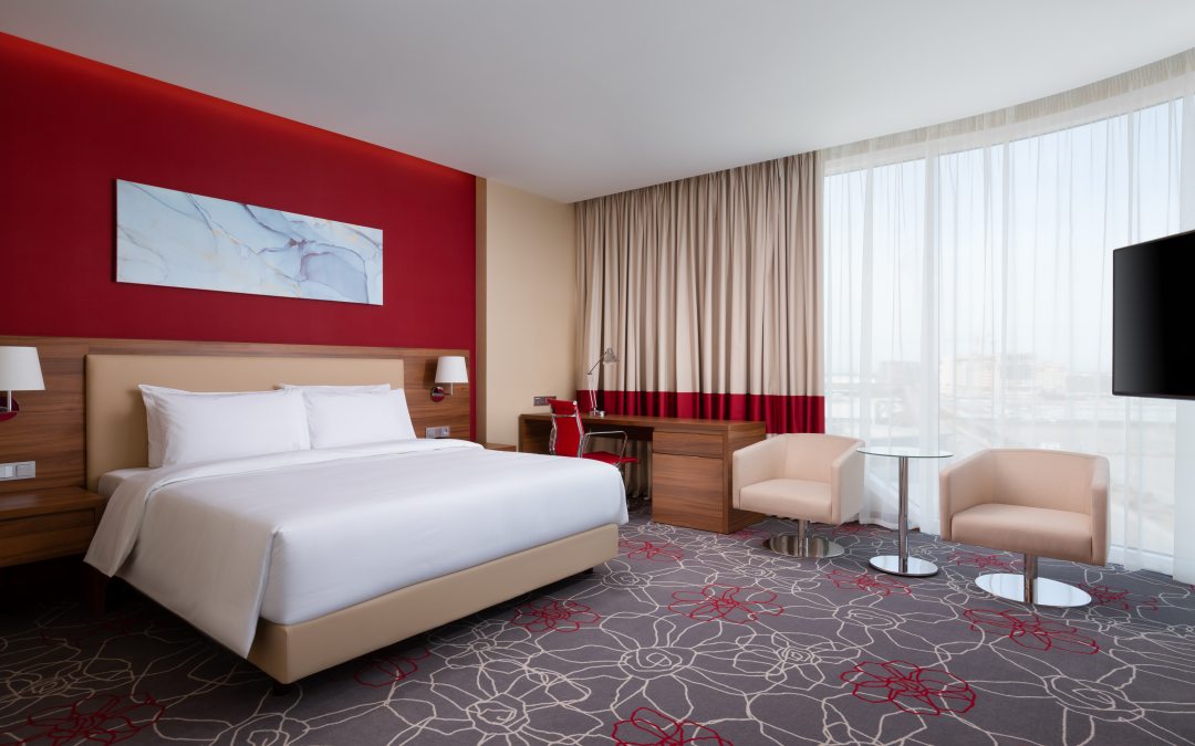 Двухместный (Junior Suite, Guest room, 1 King, Sofa bed) гостиничного комплекса RedPoint, Краснодар