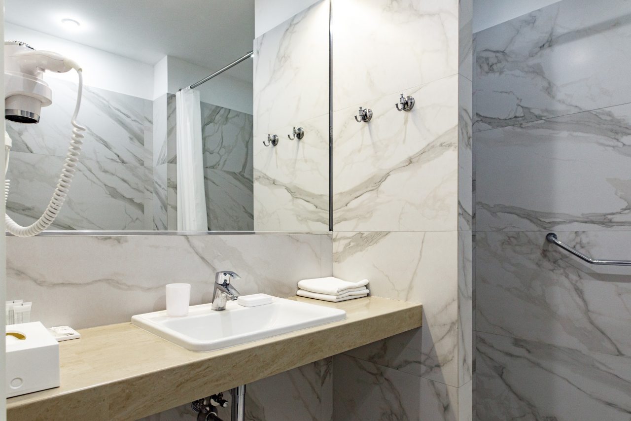 Двухместный (С 1 кроватью или 2 отдельными кроватями и собственной ванной комнатой), Гостевой дом Усадьба Веранда