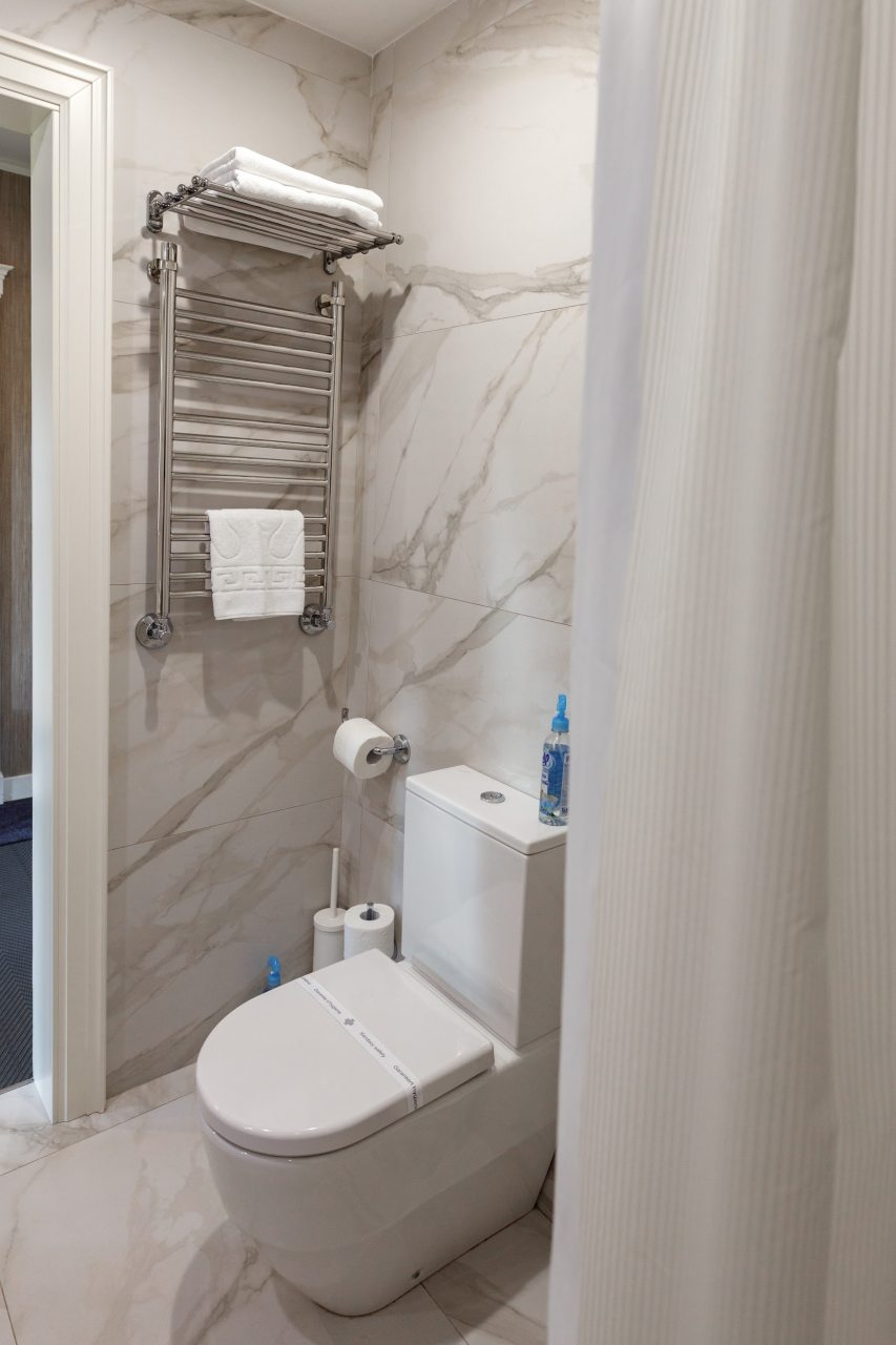 Двухместный (С 1 кроватью или 2 отдельными кроватями и собственной ванной комнатой), Гостевой дом Усадьба Веранда