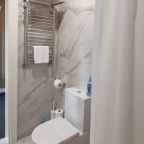 Двухместный (С 1 кроватью или 2 отдельными кроватями и собственной ванной комнатой), Гостевой дом Усадьба Веранда