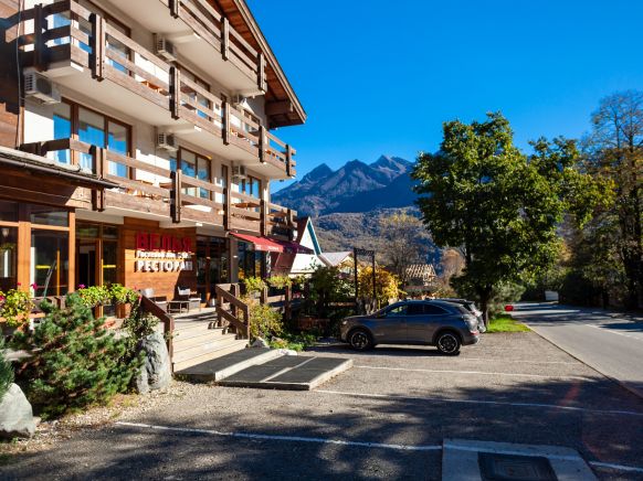 Гостиница Велья, Красная Поляна