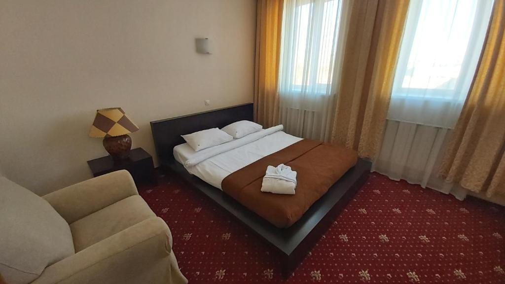 Двухместный (Двухместный номер Делюкс с 1 кроватью и ванной) отеля Genoff, Краснодар