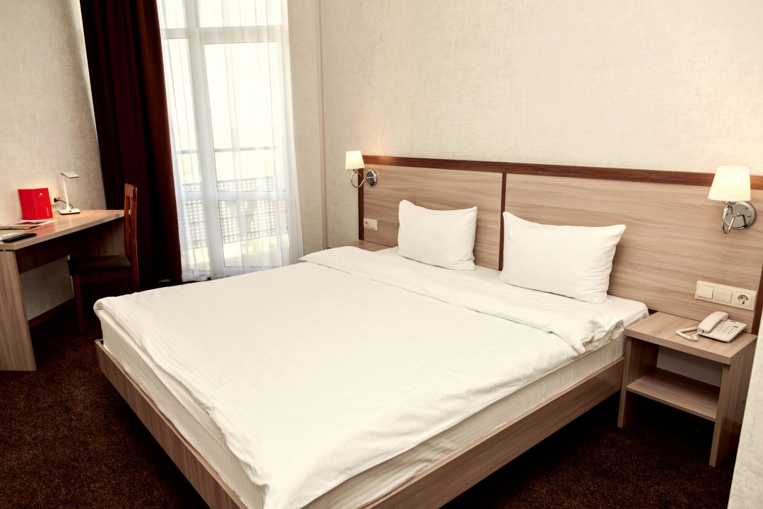 Двухместный (Стандарт, С 1 кроватью) отеля AZIMUT Отель Пенза