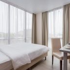 Апартаменты (Апартаменты Панорама с кроватью King size и кухней), Гостиница Golden Tulip Krasnodar