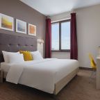 Двухместный (Стандарт, С кроватью king-size), Гостиница Golden Tulip Krasnodar