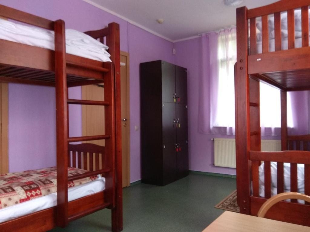 Номер (Спальное место на двухъярусной кровати в общем номере для женщин) хостела Rauschen Court, Калининград