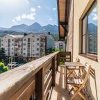 вид на город и горы