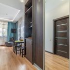 Трехместный (Улучшенный с балконом), Гостевой комплекс с баней ВВЕРХ