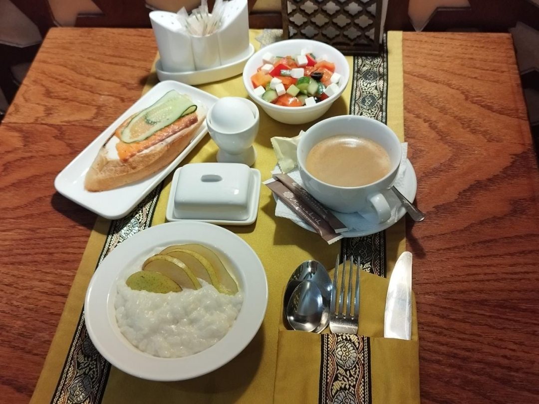 Завтрак в номер, Отель Marrakesh