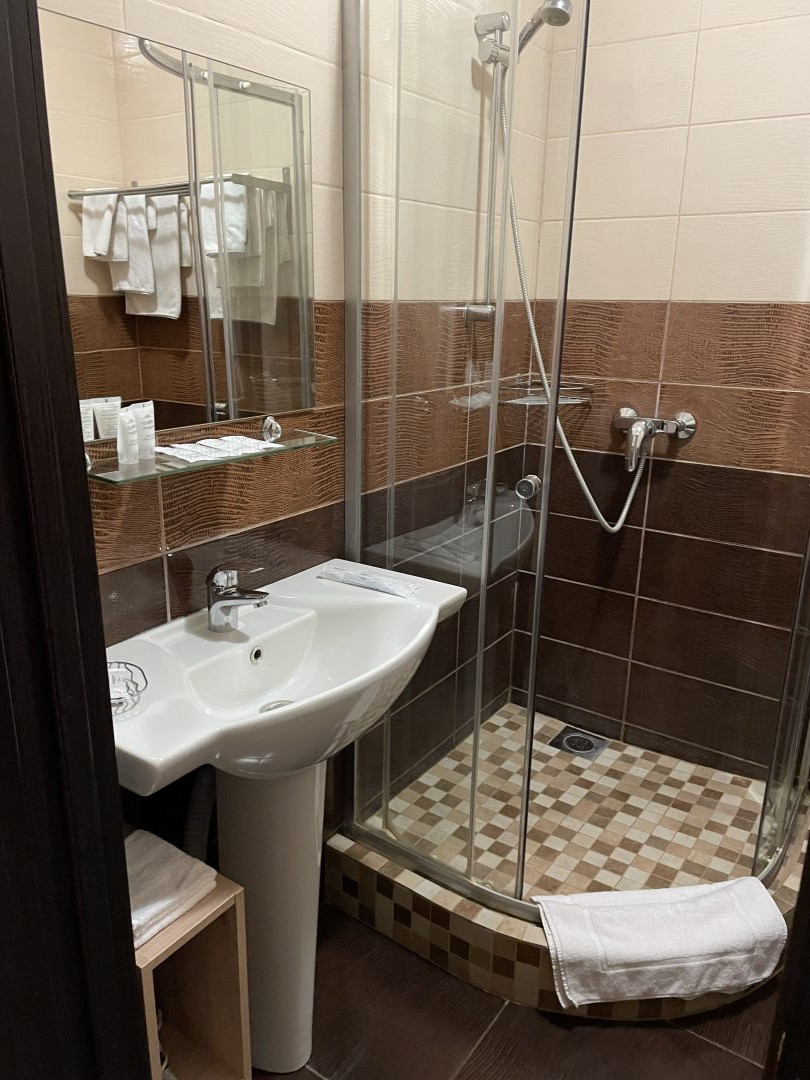 Собственная ванная комната, Мини-отель John Gold