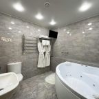 Гидромассажная ванна/джакузи, Отель Aravana