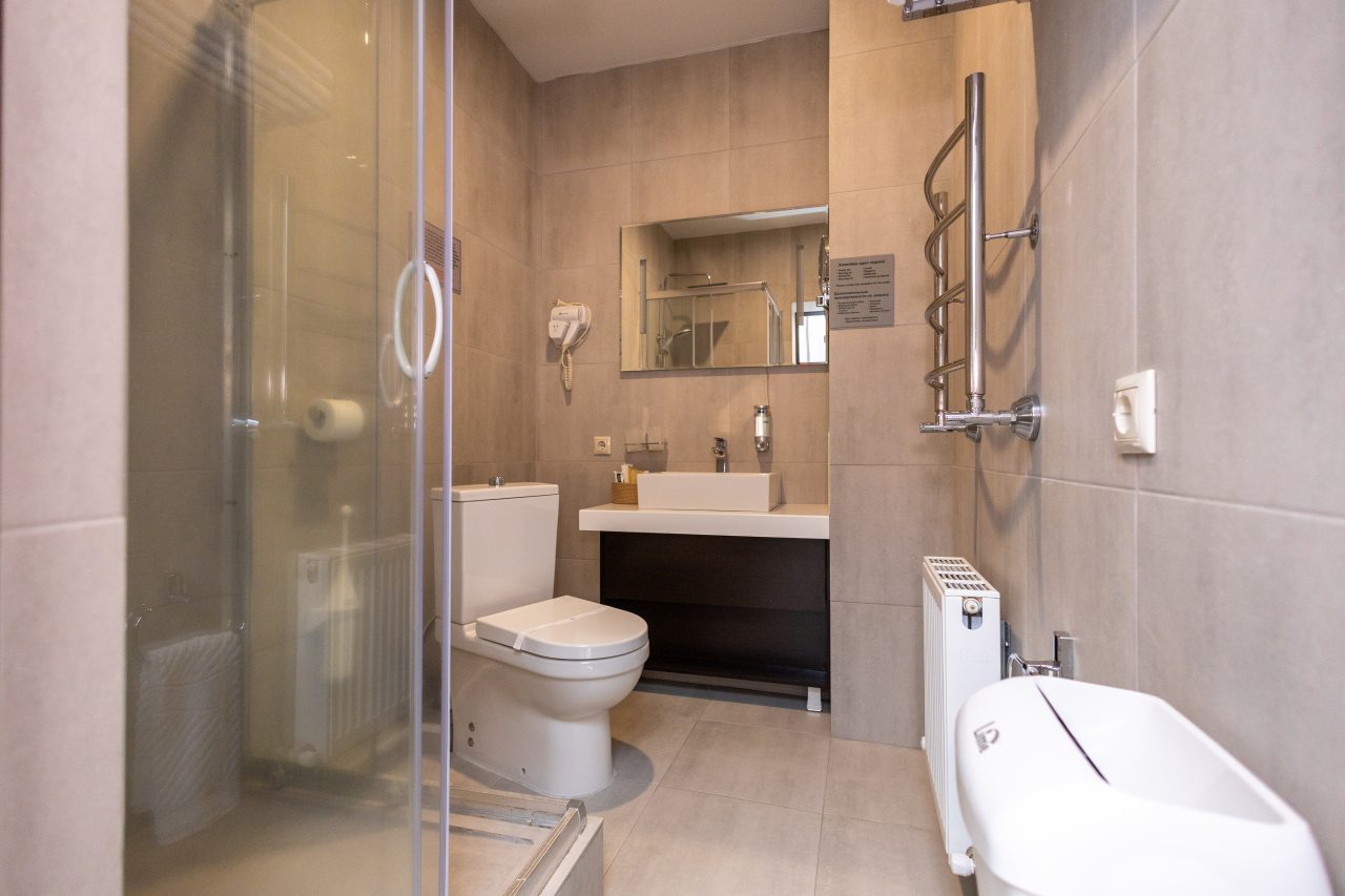 Двухместный (С 1 кроватью и балконом), Moon Hotel