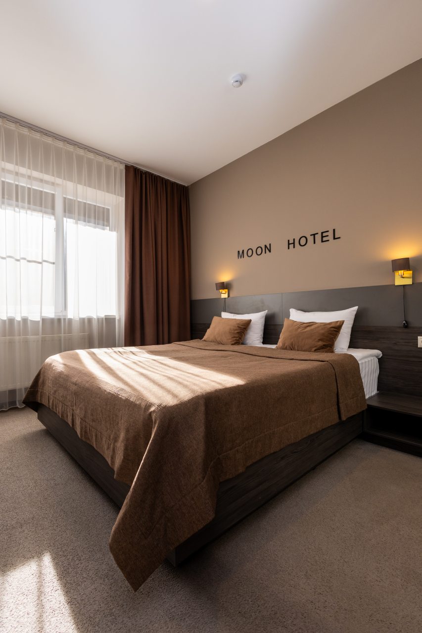 Двухместный (Двухместный без балкона с двуспальной кроватью), Moon Hotel