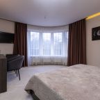 Сьюит (Полулюкс с балконом), Moon Hotel