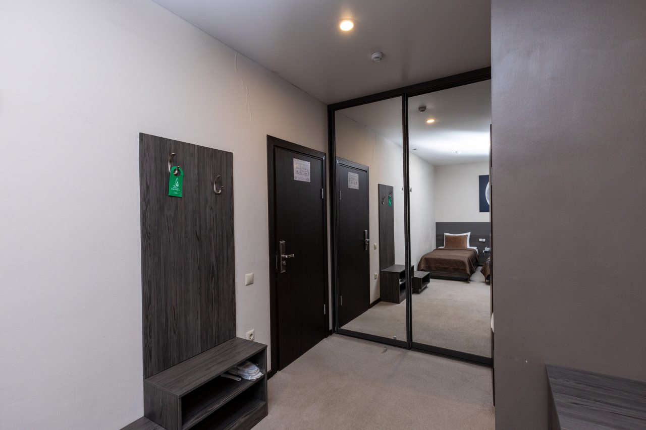 Трехместный (С видом на горы), Moon Hotel