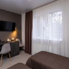 Трехместный (С видом на горы), Moon Hotel