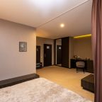 Сьюит (Люкс без балкона), Moon Hotel