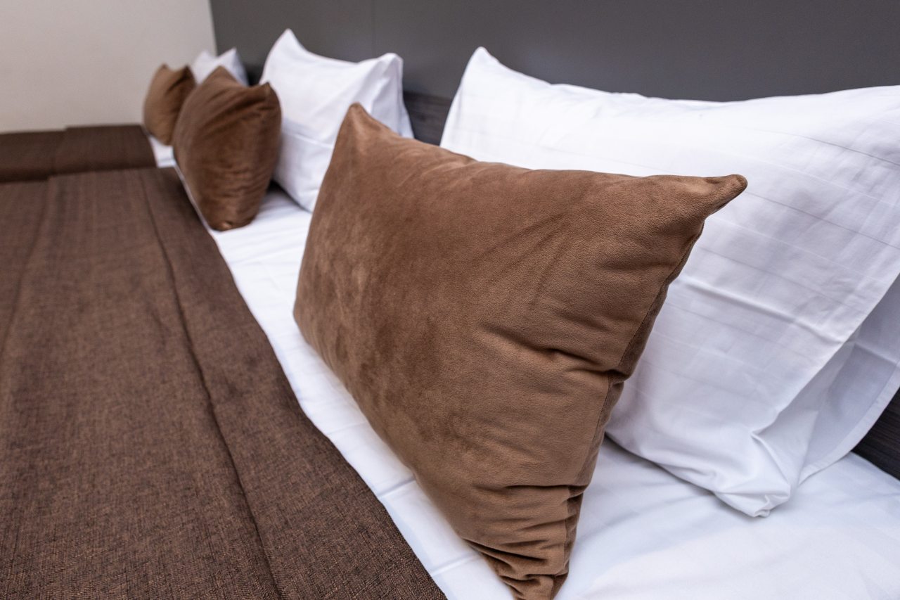 Семейный (Трехместный с одной большой и одной односпальной кроватями), Moon Hotel