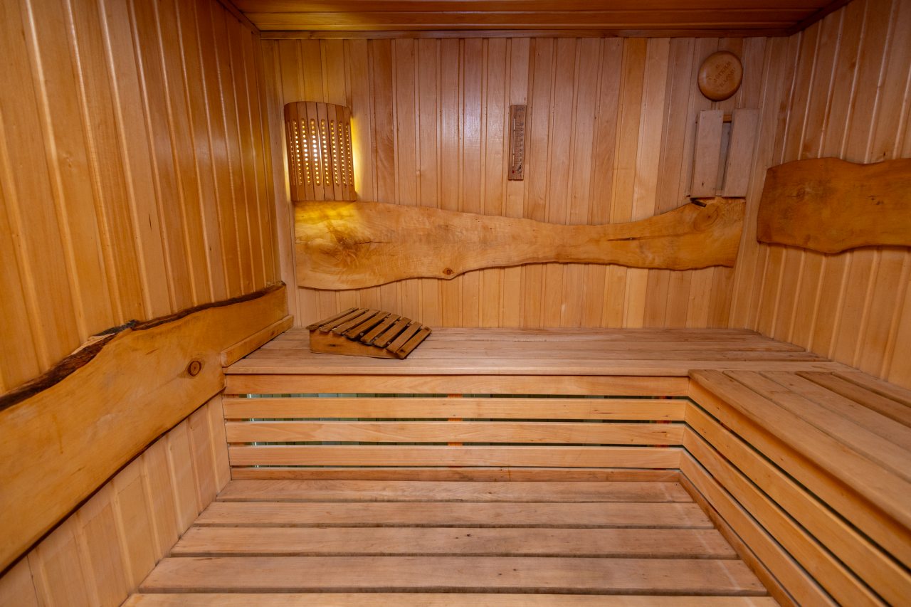 Сауна, Moon Hotel