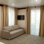 Люкс (Большой, с собственной терассой), Отель Млечный путь