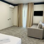 Люкс (Большой, с собственной терассой), Отель Млечный путь