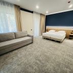 Люкс (Большой, с собственной терассой), Отель Млечный путь