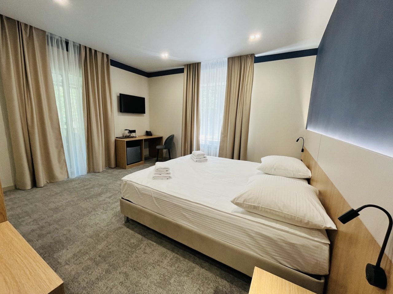 De Luxe (С собственной терассой), Отель Млечный путь