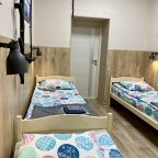 Трёхместный и более (Кровать в общем номере), Хостел Good Night