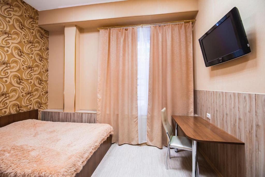 Двухместный (Двухместный номер Делюкс с 1 кроватью) мини-отеля Глория, Мурманск