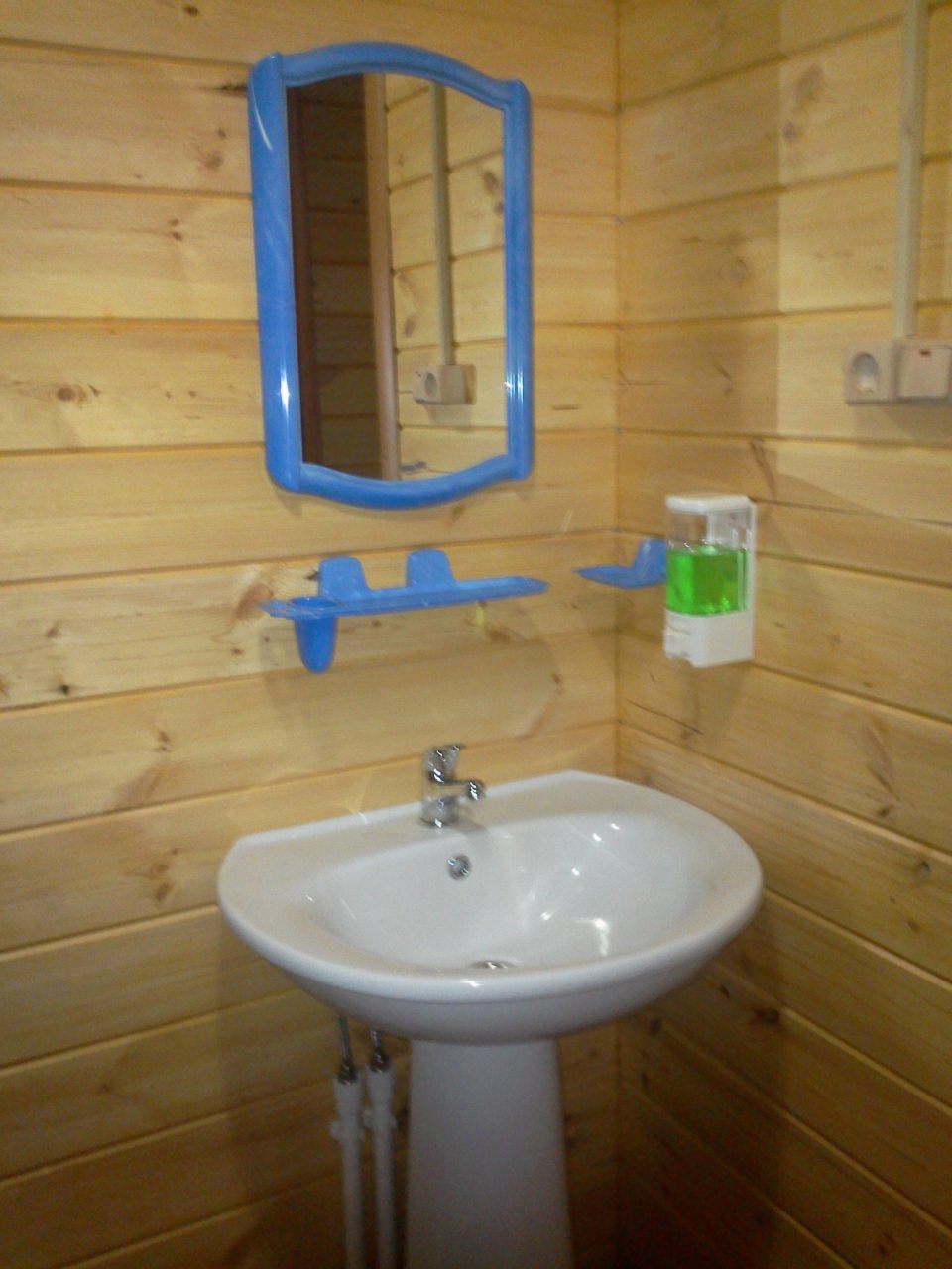 Двухместный (Отдельностоящие благоустроенные домики), База отдыха Шамбала