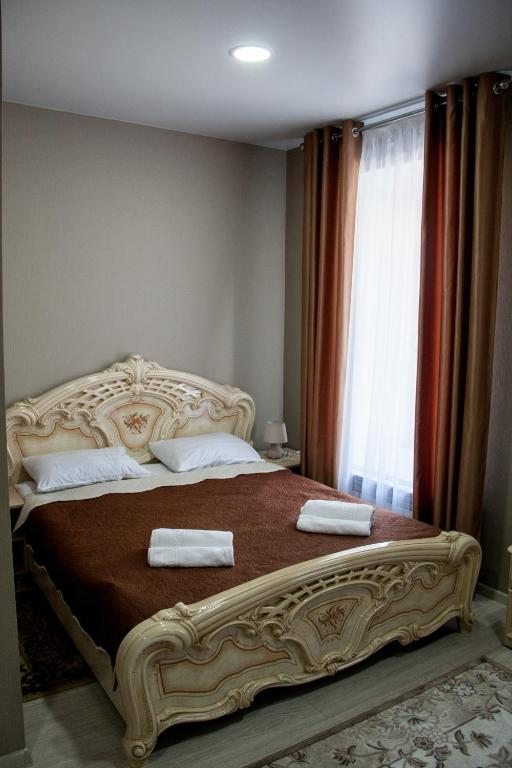 Двухместный (Улучшенный номер с кроватью размера «king-size») отеля Устюжна