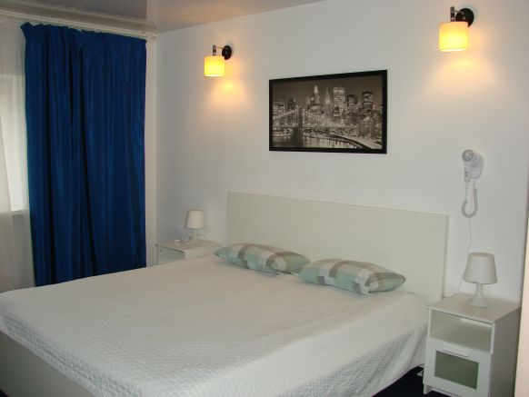 Фотография номера мини отеля Кипарис