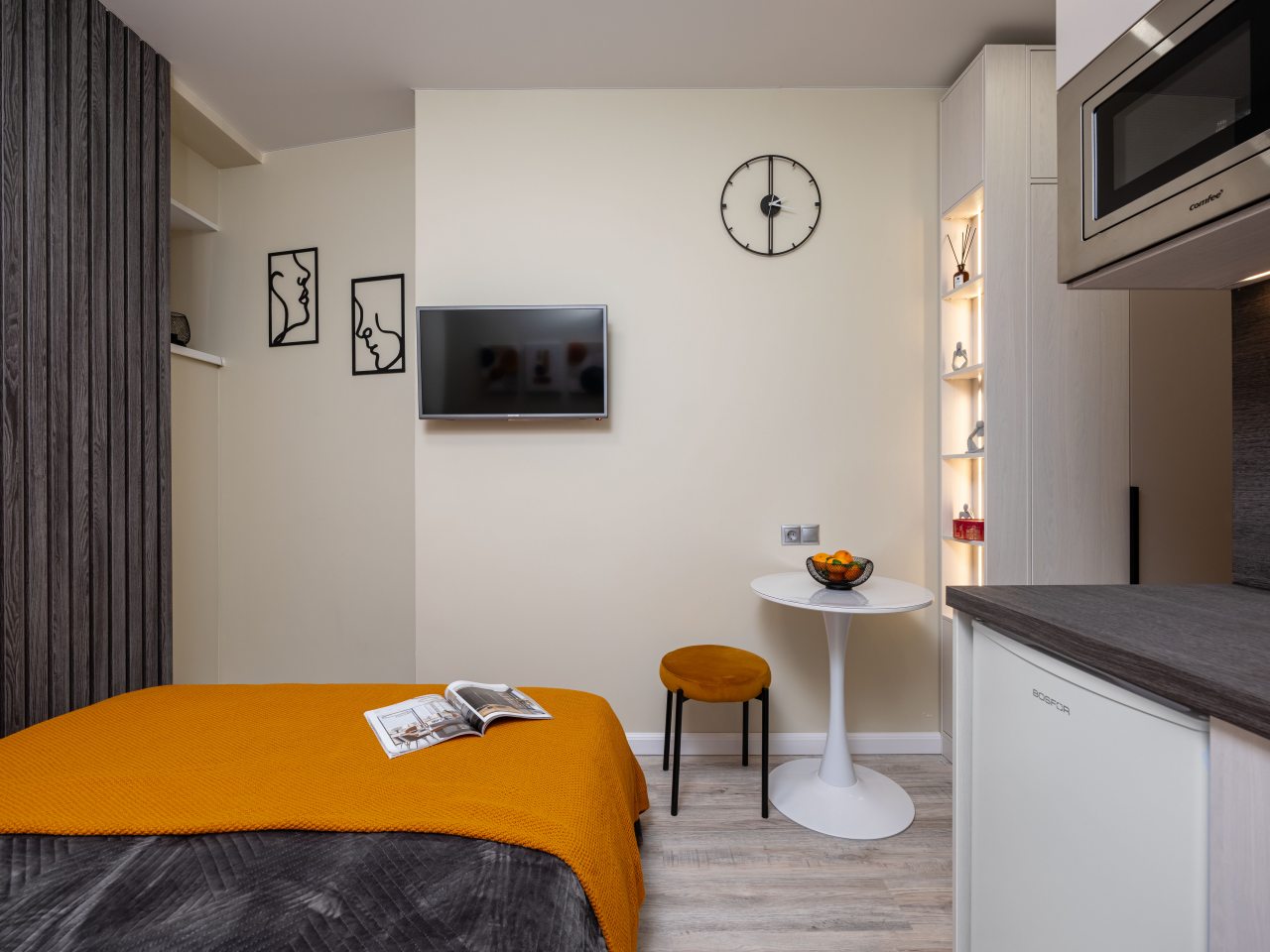 Люкс (Люкс 309), Отель Стромынка