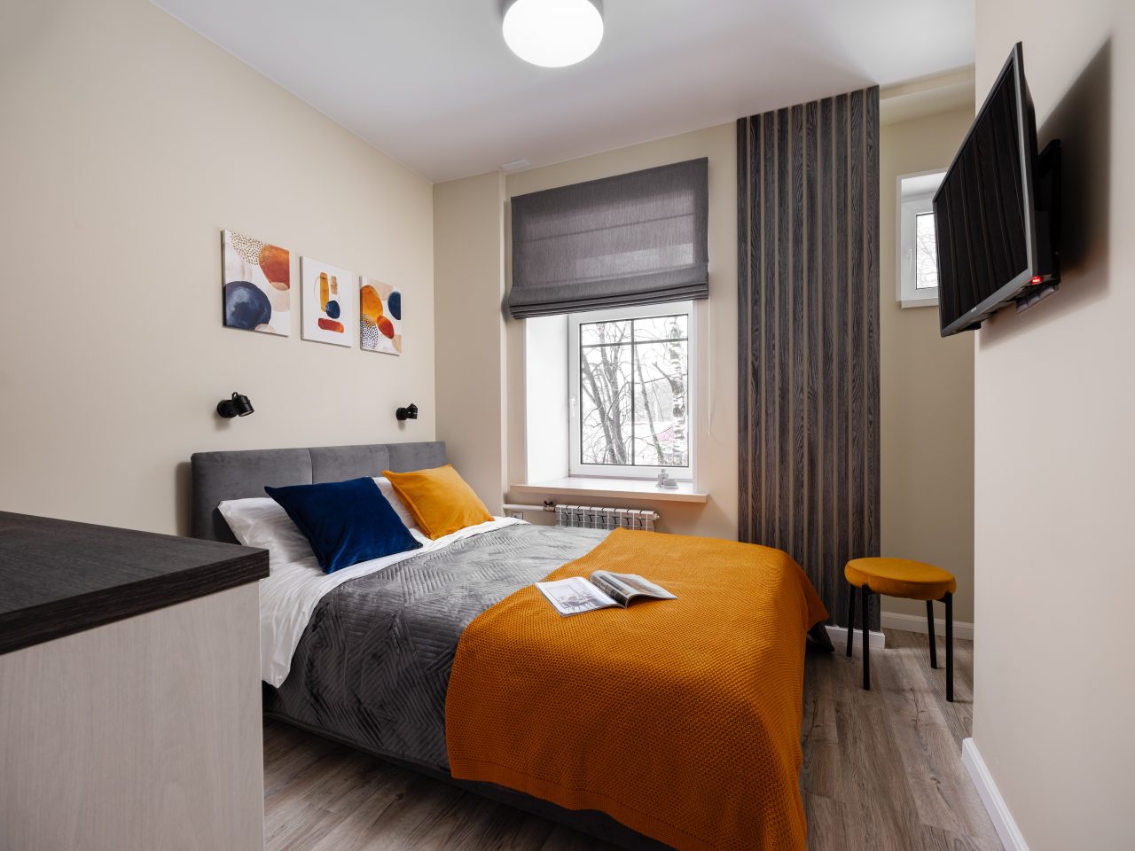 Люкс (Люкс 309), Отель Стромынка