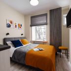 Люкс (Люкс 309), Отель Стромынка