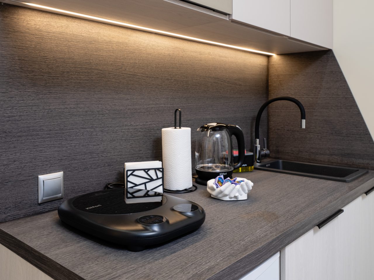 Люкс (Люкс 309), Отель Стромынка