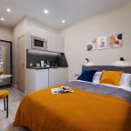 Люкс (Люкс 309), Отель Стромынка