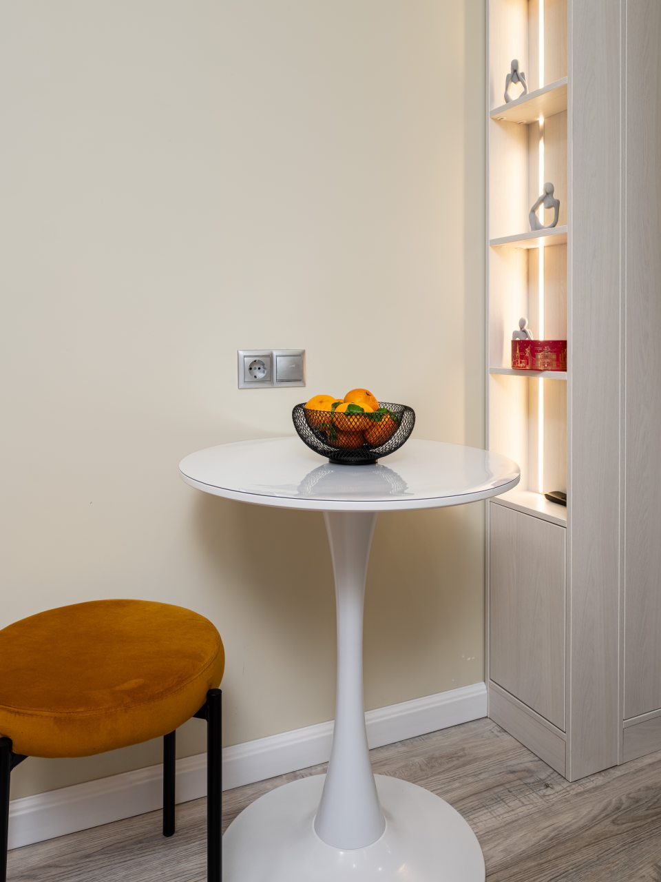 Люкс (Люкс 309), Отель Стромынка