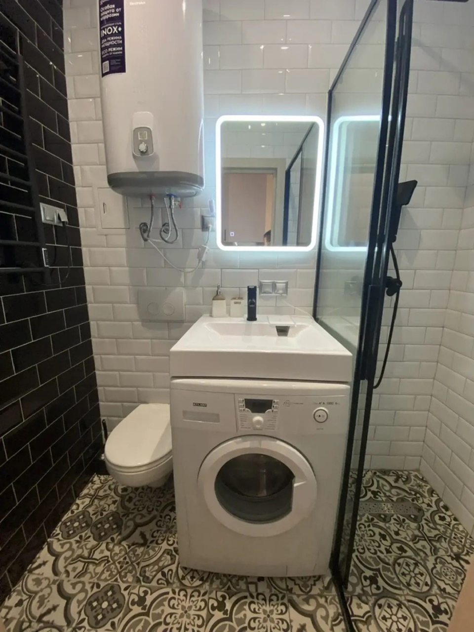 Люкс (Люкс 301), Отель Стромынка