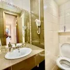 Дизайн интерьеров выдержан в светлой цветовой гамме.