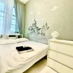 Интерьеры гостиницы выполнены в современном стиле.