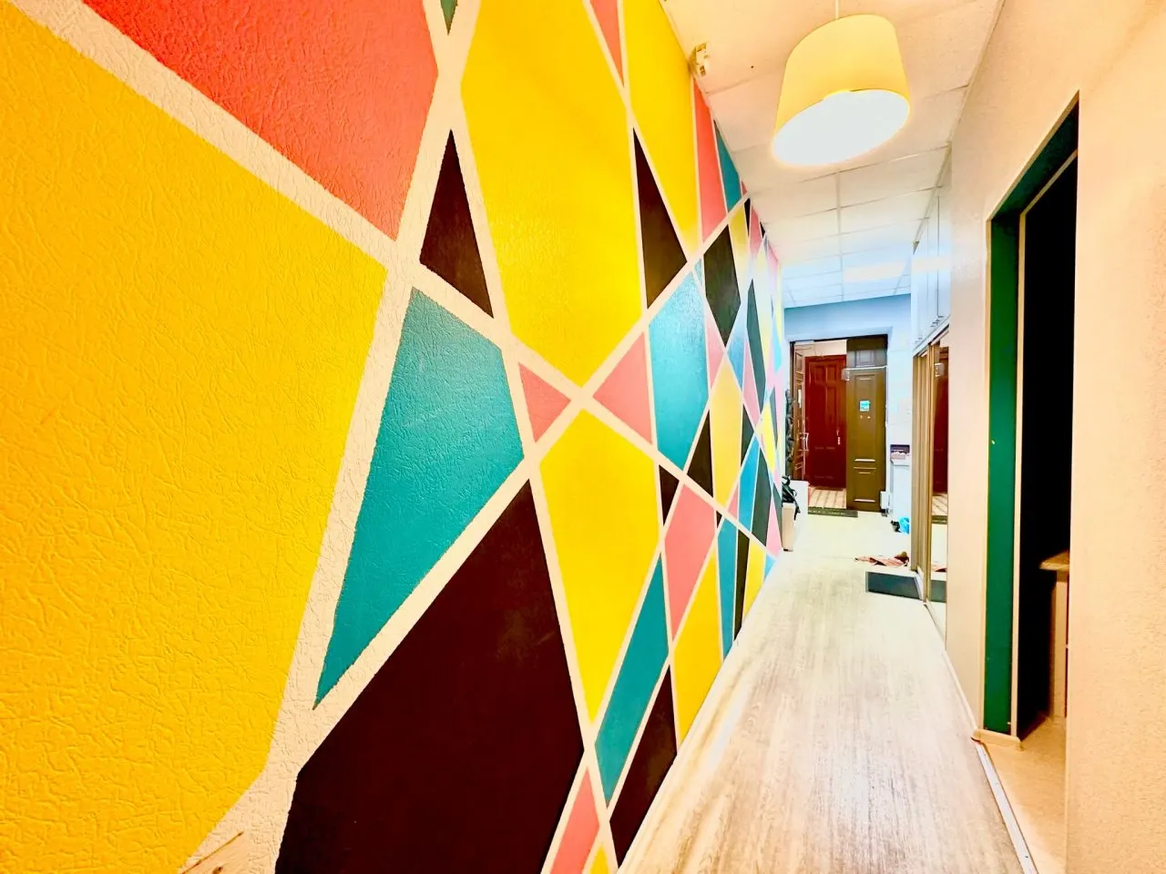 Уютные номера, ресепшн работает круглосуточно