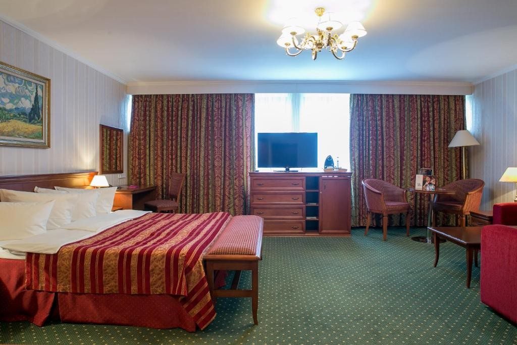 Двухместный (Улучшенный двухместный номер с 1 кроватью или 2 отдельными кроватями) отеля Воробьевы горы, Москва