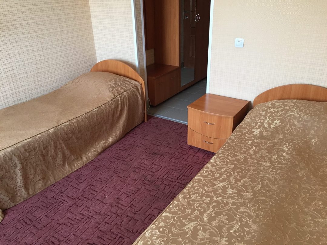 Двухместный (Стандартный двухместный номер с 2 отдельными кроватями) гостиницы Волна, Чайковский