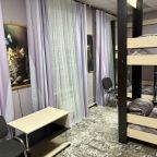 Восьмиместный Мужской (Спальное место на двухъярусной кровати в общем номере), Хостел День и Ночь